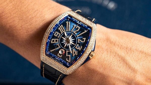  Review tất tần tật đồng hồ Franck Muller V41 Full Diamond