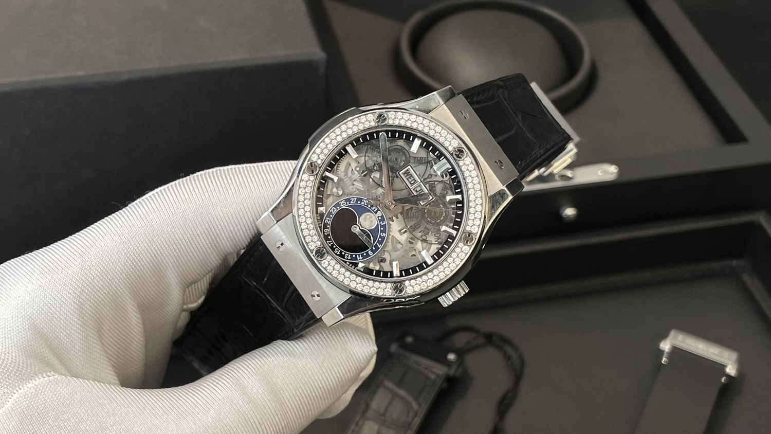  Đồng hồ Hublot - những chiếc đồng hồ của thời đại 