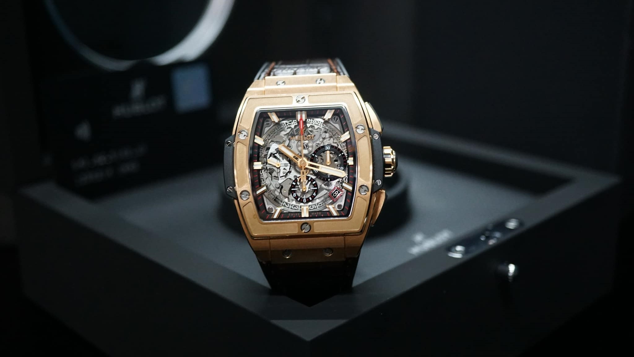  Đồng hồ Hublot mặt vuông – Tinh hoa chế tác đồng hồ đỉnh cao