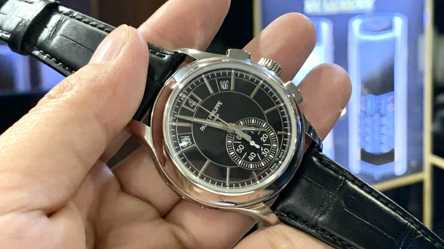  Đồng hồ Patek Philippe Complications Flyback Chronograph 5905P-010