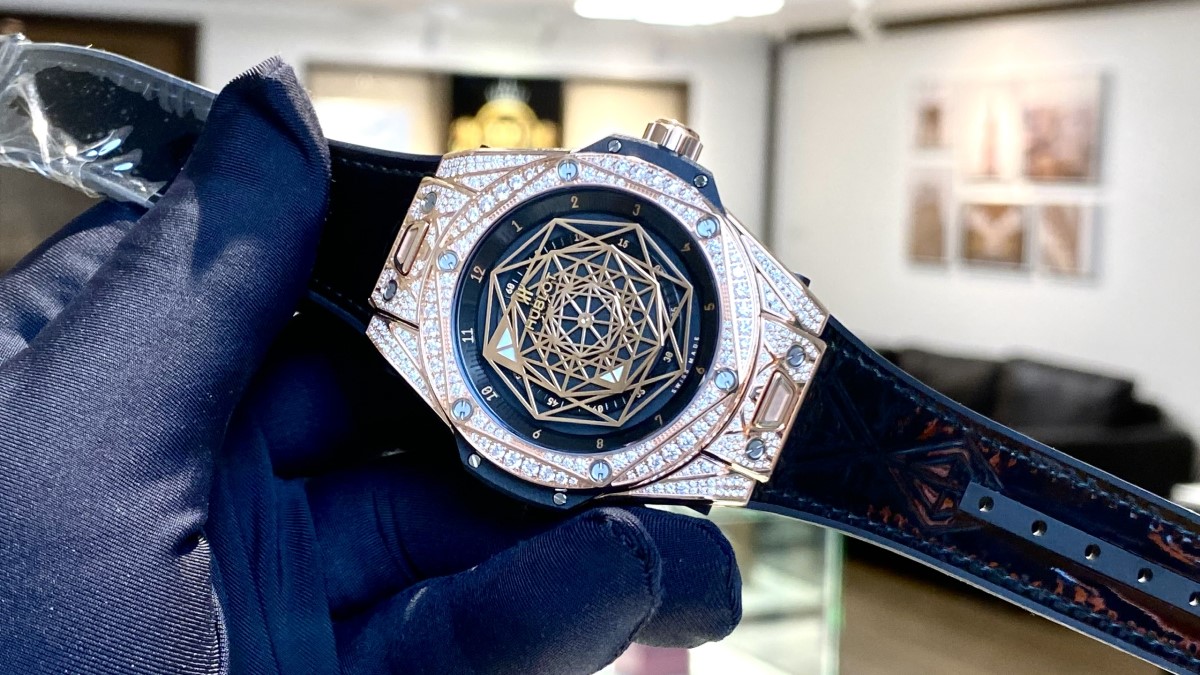  Hướng dẫn chi tiết cách nhận biết đồng hồ Hublot chính hãng trong tích tắc