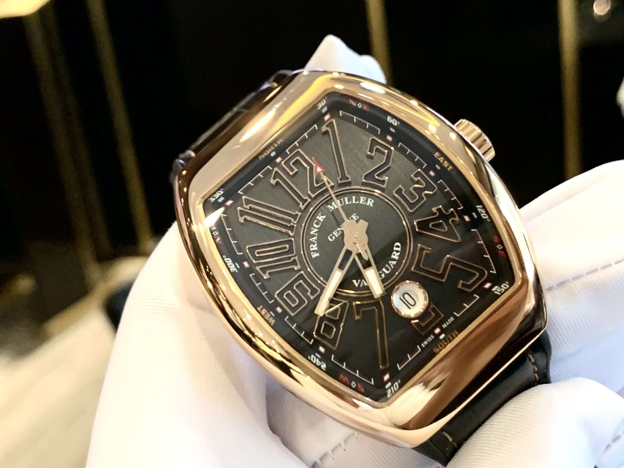 Gi i p ng h Franck Muller Geneve gi bao nhi u